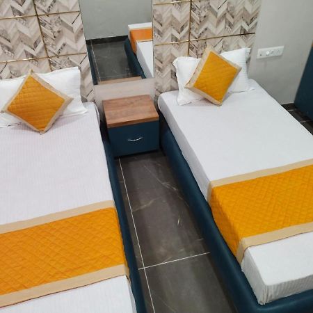Hotel Dolphin Residency Pātan Εξωτερικό φωτογραφία