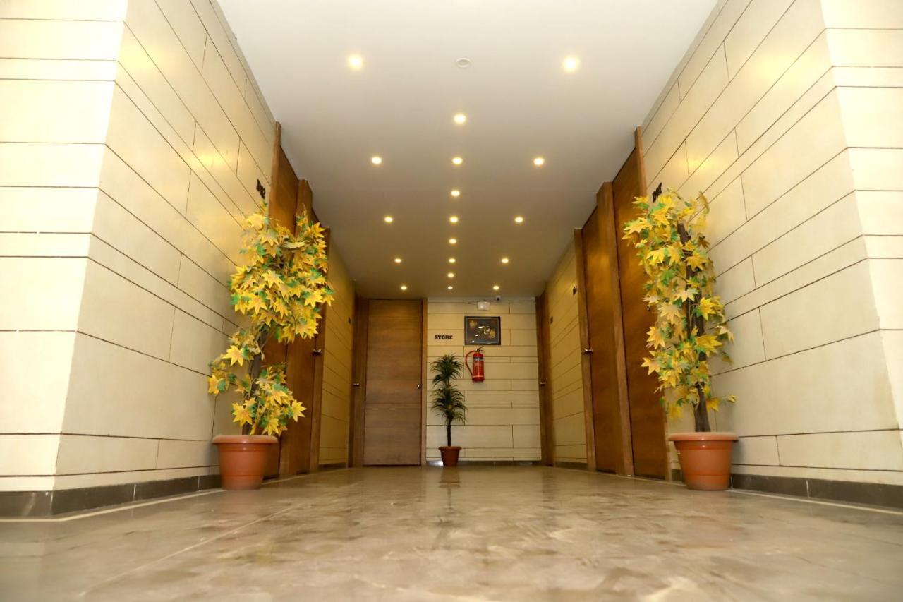 Hotel Dolphin Residency Pātan Εξωτερικό φωτογραφία