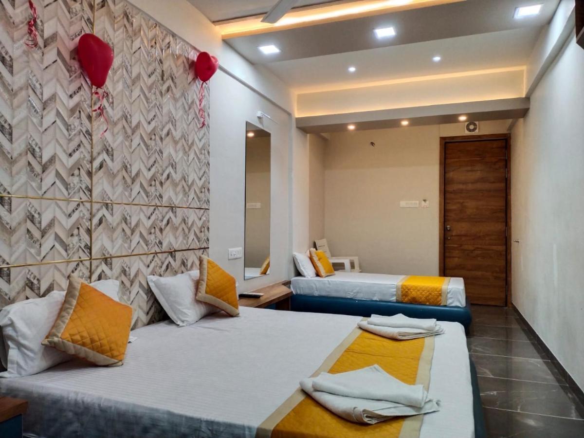Hotel Dolphin Residency Pātan Εξωτερικό φωτογραφία